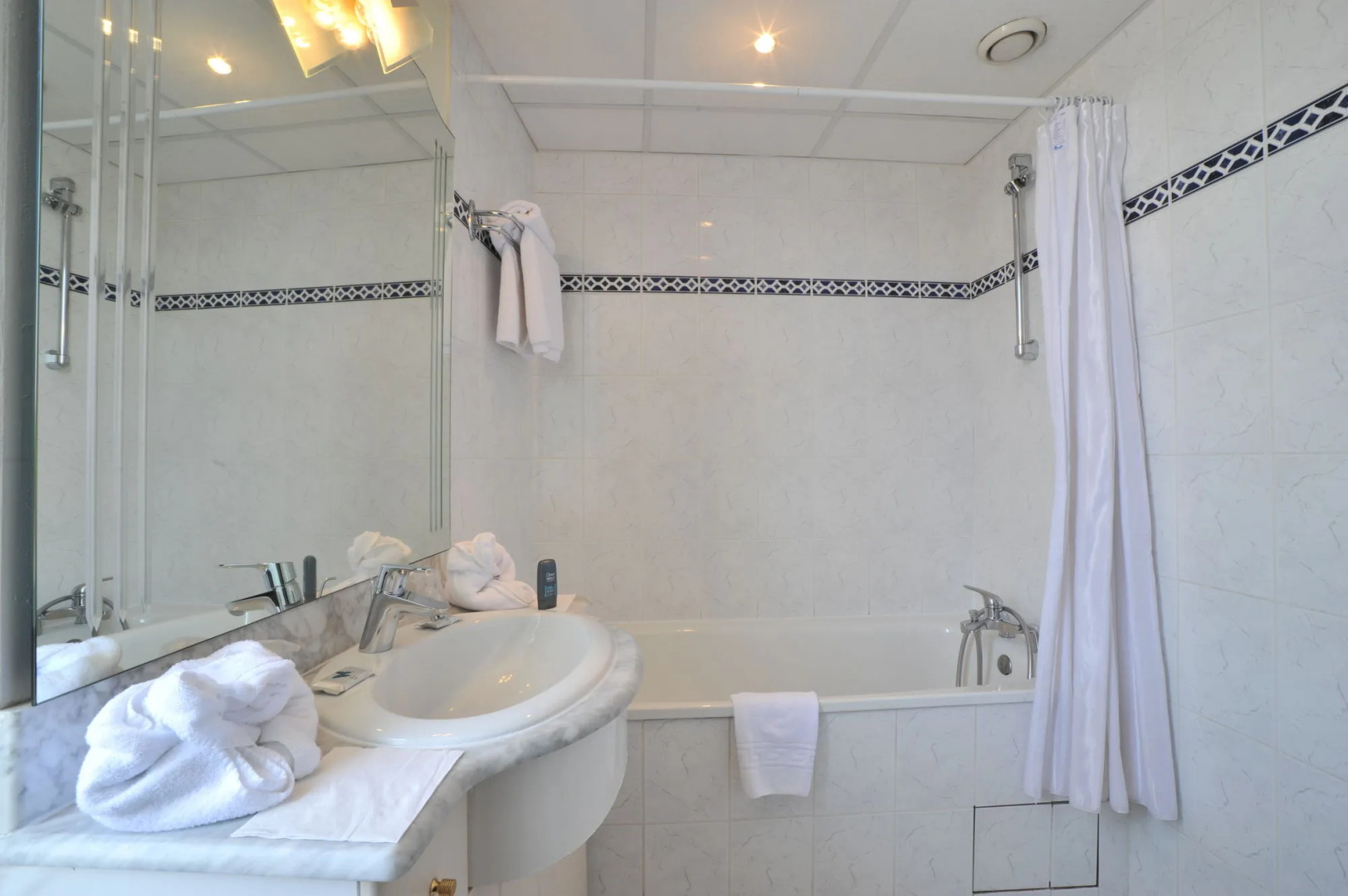 BRIT HOTEL CONFORT NEVERS Centre Gare