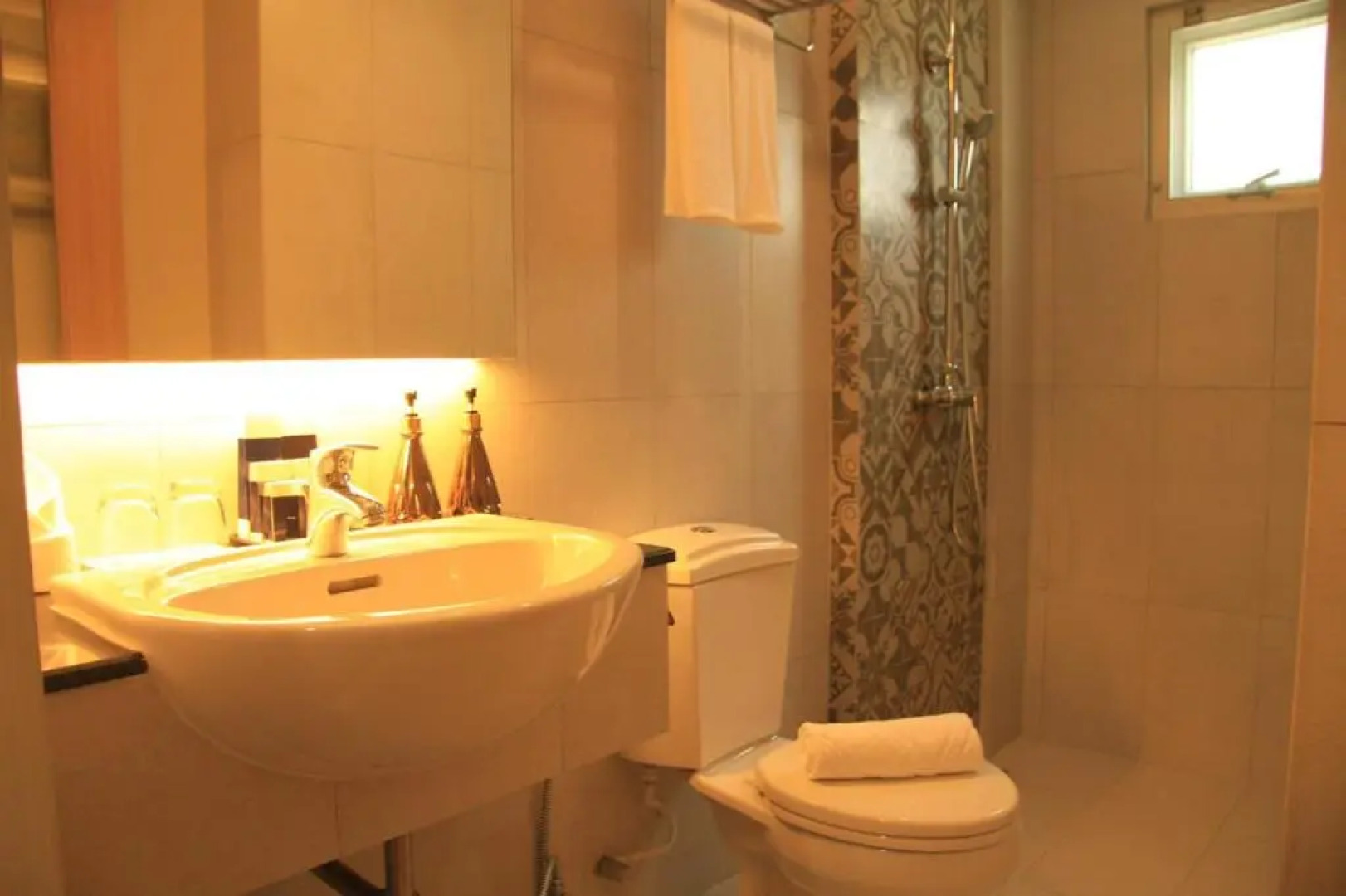 The Green View Hotel