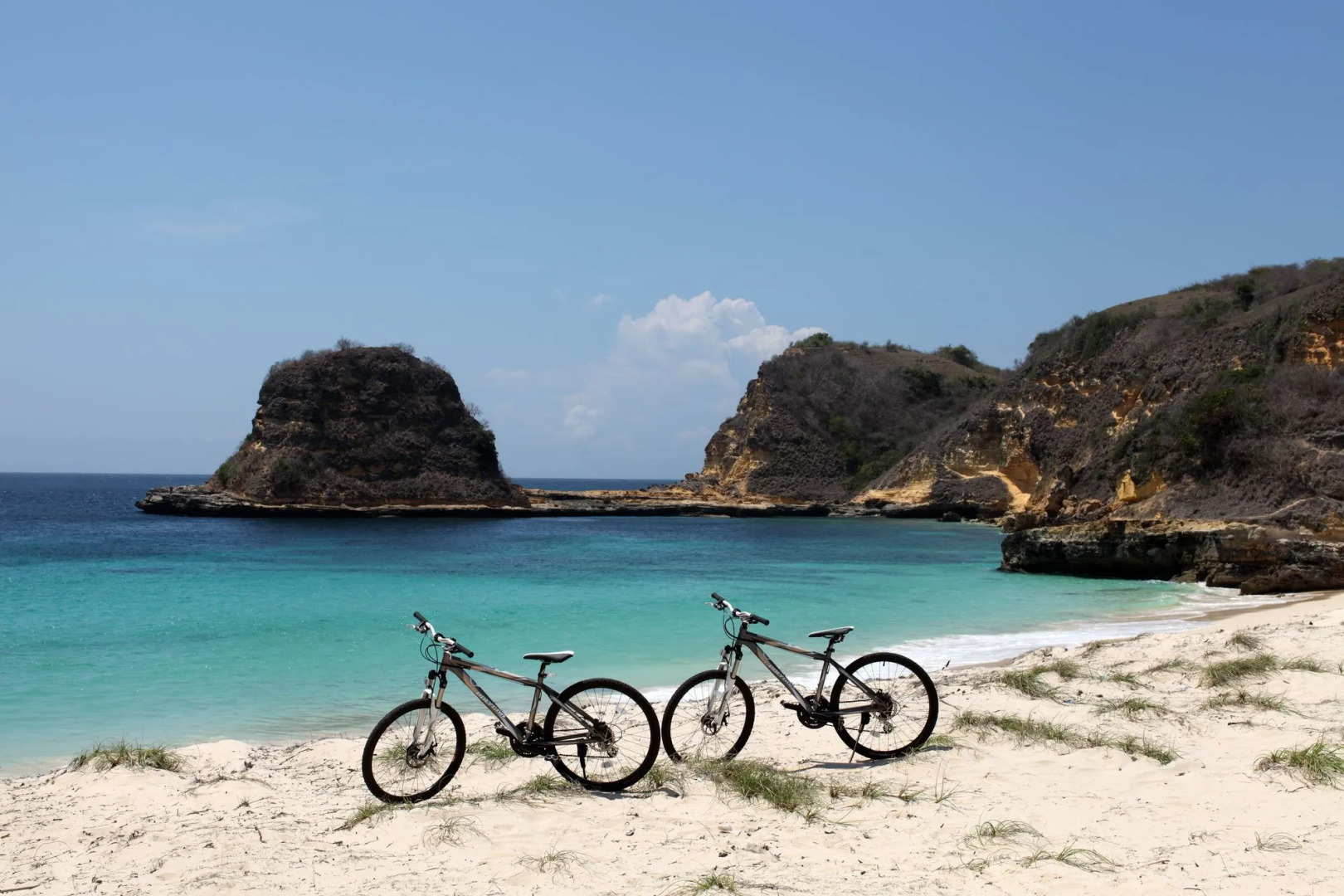 Jeeva Beloam Beach Camp