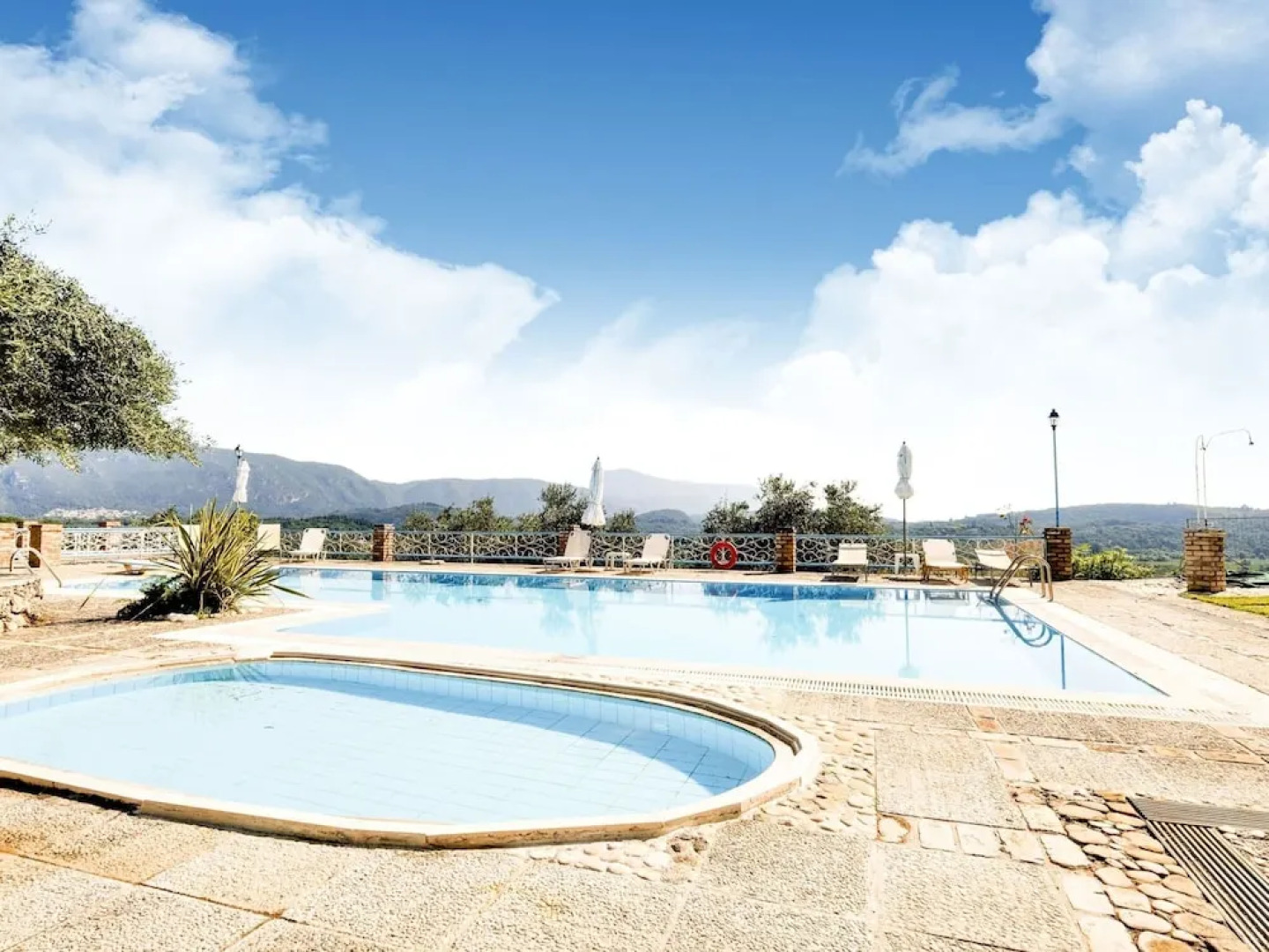 Spacious Apartment in Paleokastrites