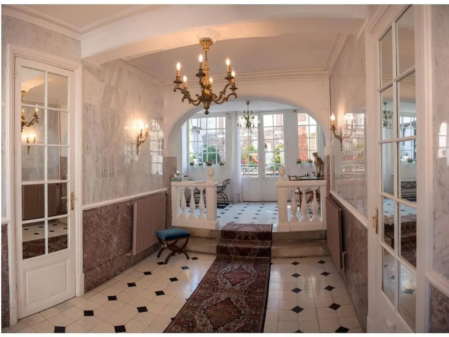 Le Montant au Palais