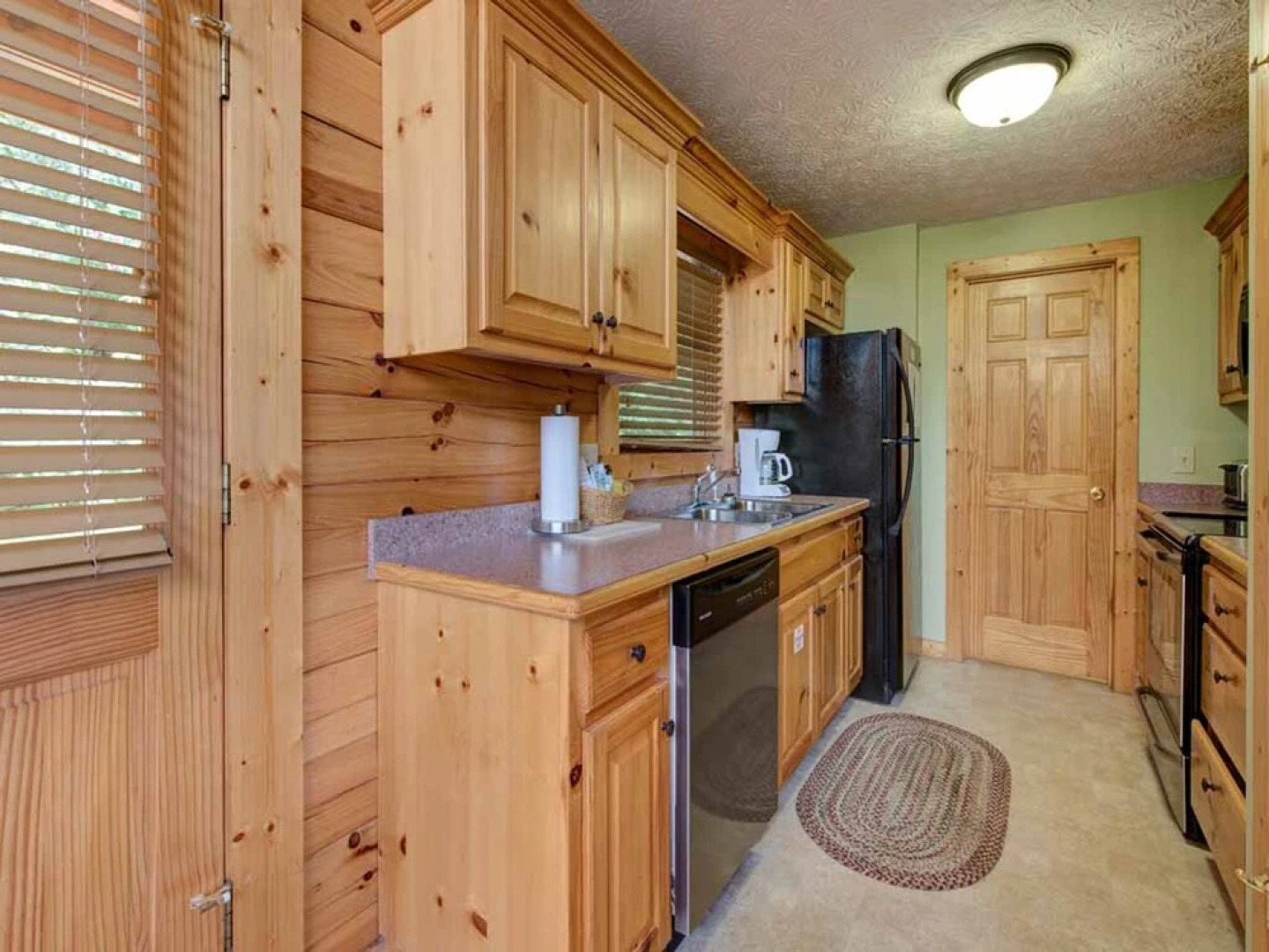 Highpoint Escape - Three Bedroom Cabin