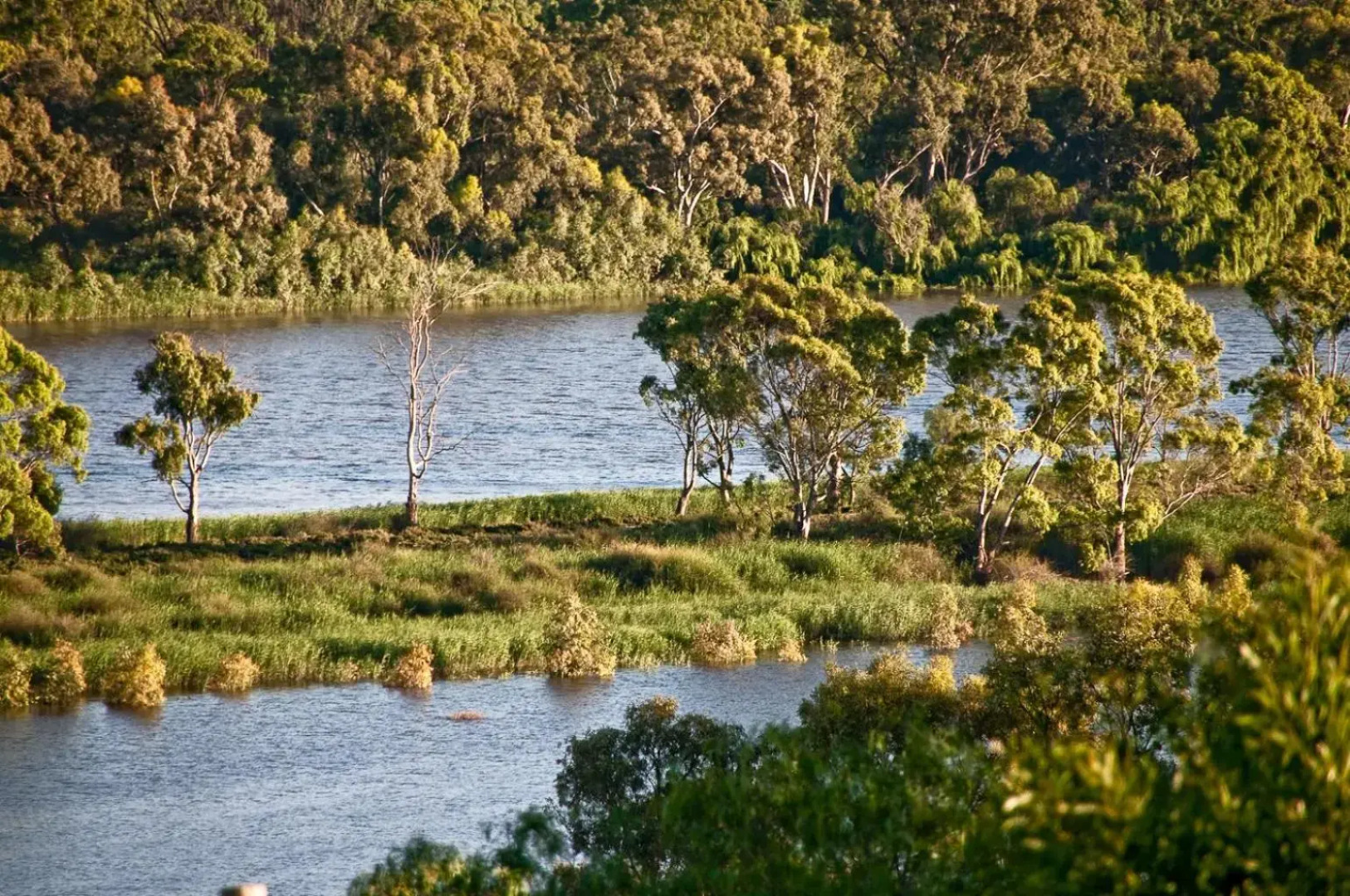 Romantic Getaways at Riverview Rise Retreats