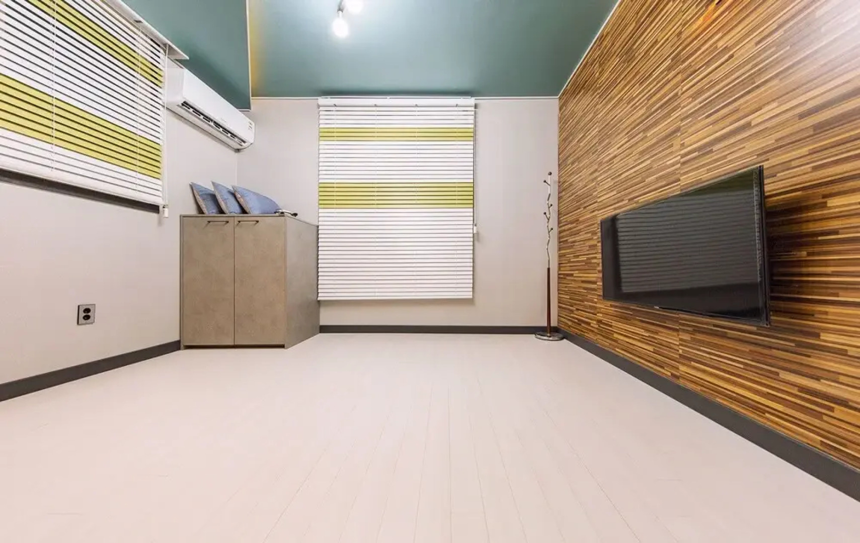 Summer Story Pension