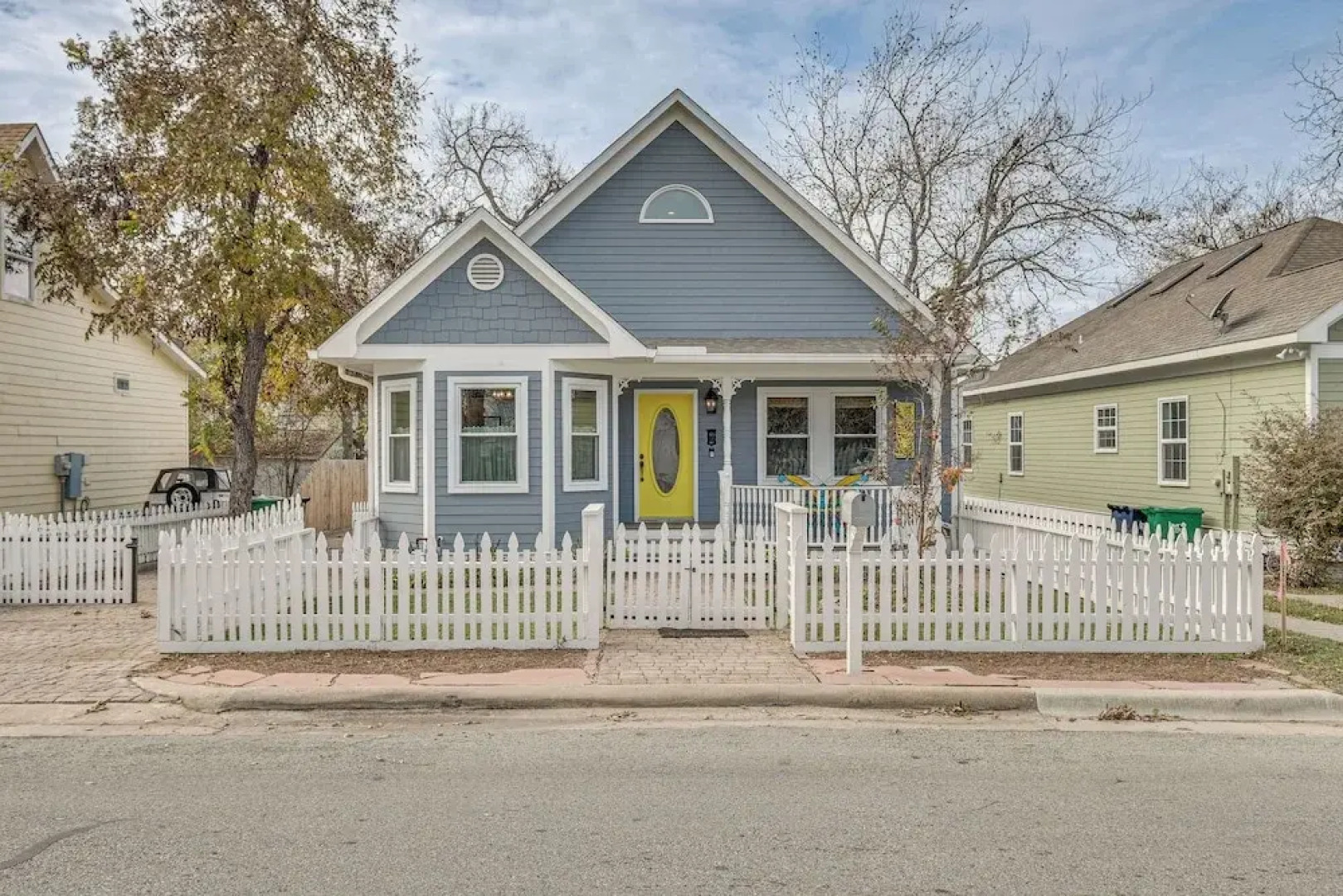 Brenham Rental w/ Deck & Yard < 1 Mi to Downtown!