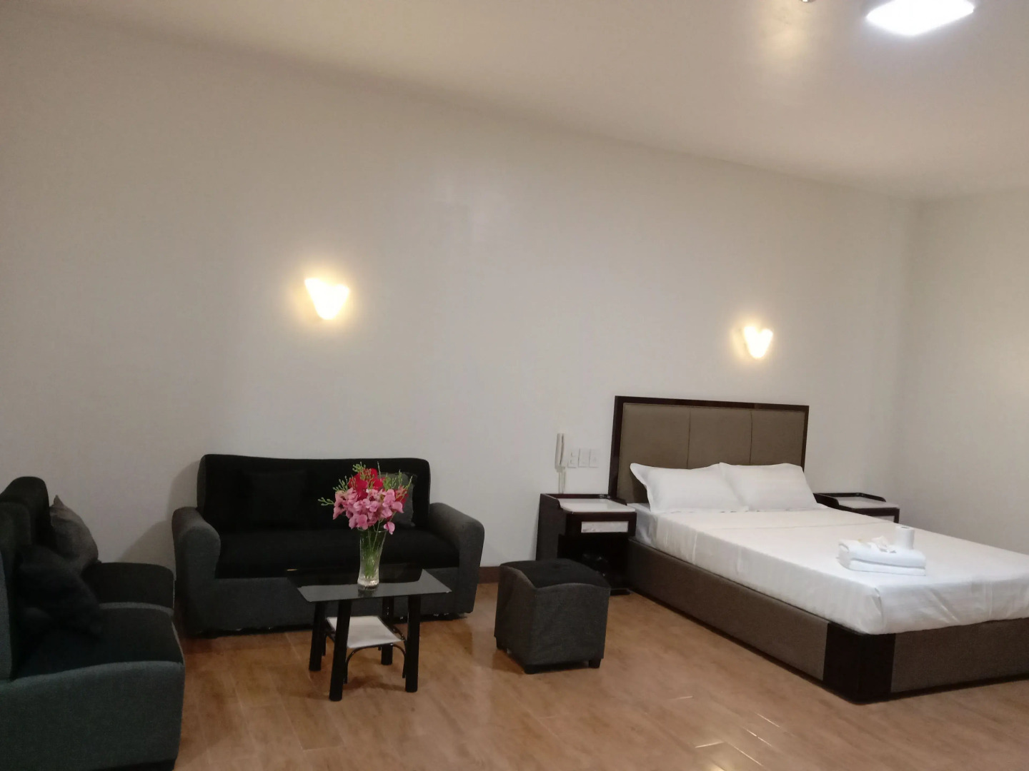 Meaco Royal Hotel- Lucena