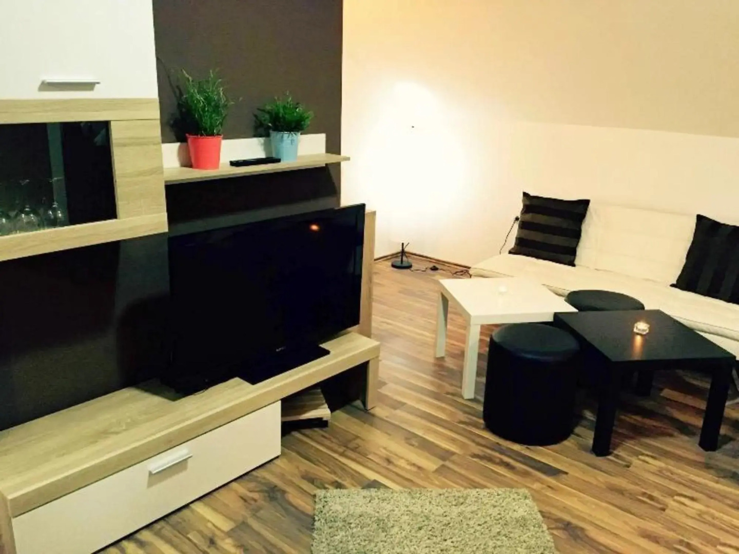 Apartments & Rooms  Sanja