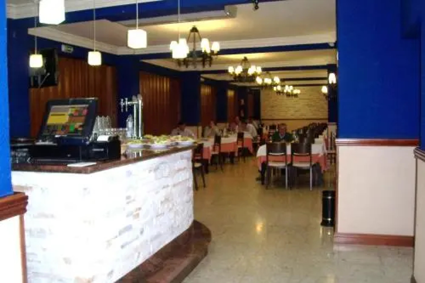 Hostal Restaurante El Cazador