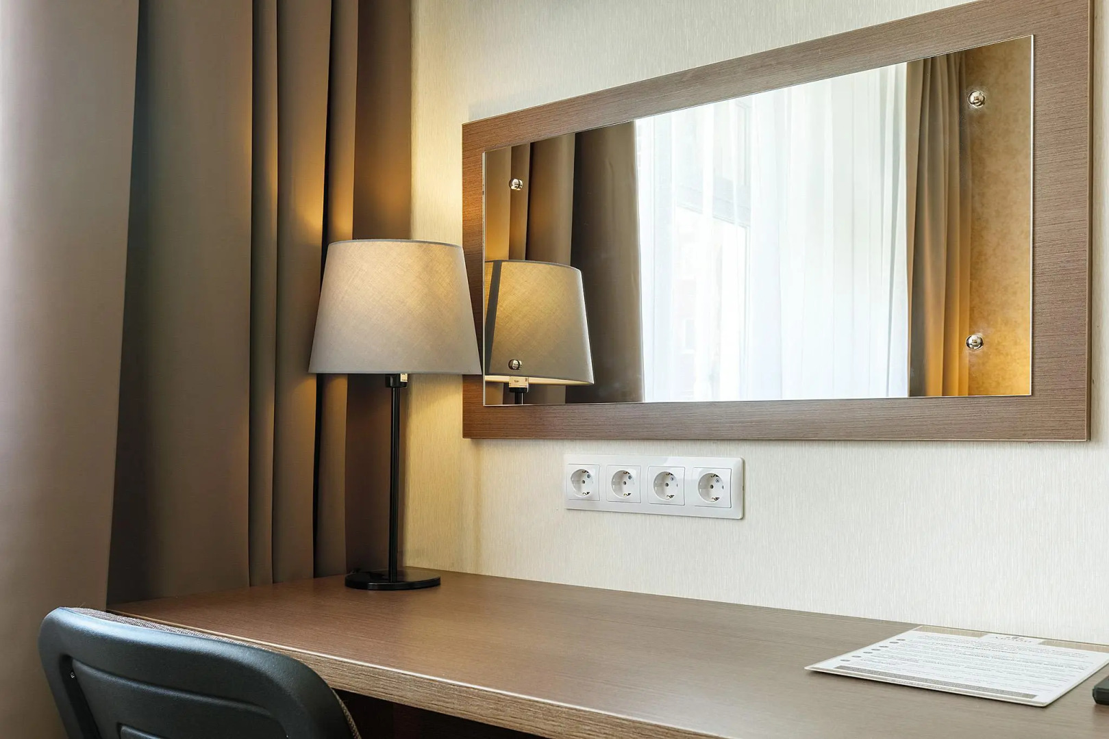 Авион на проспекте Ленина 38