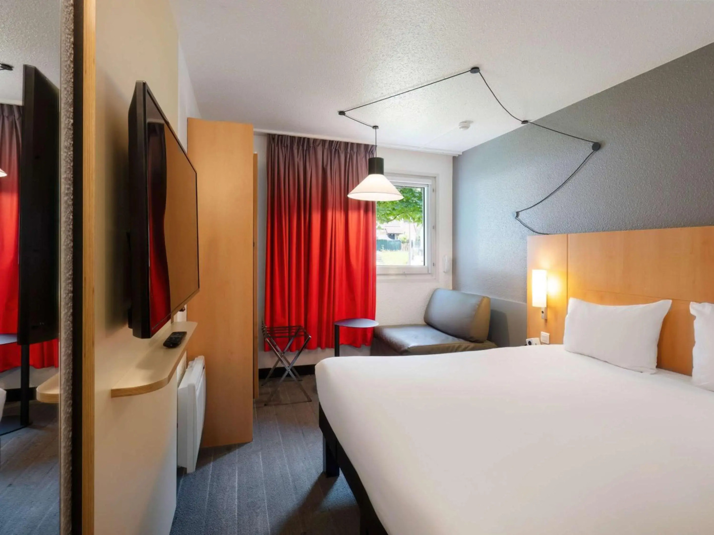 ibis Cergy Pontoise Le Port