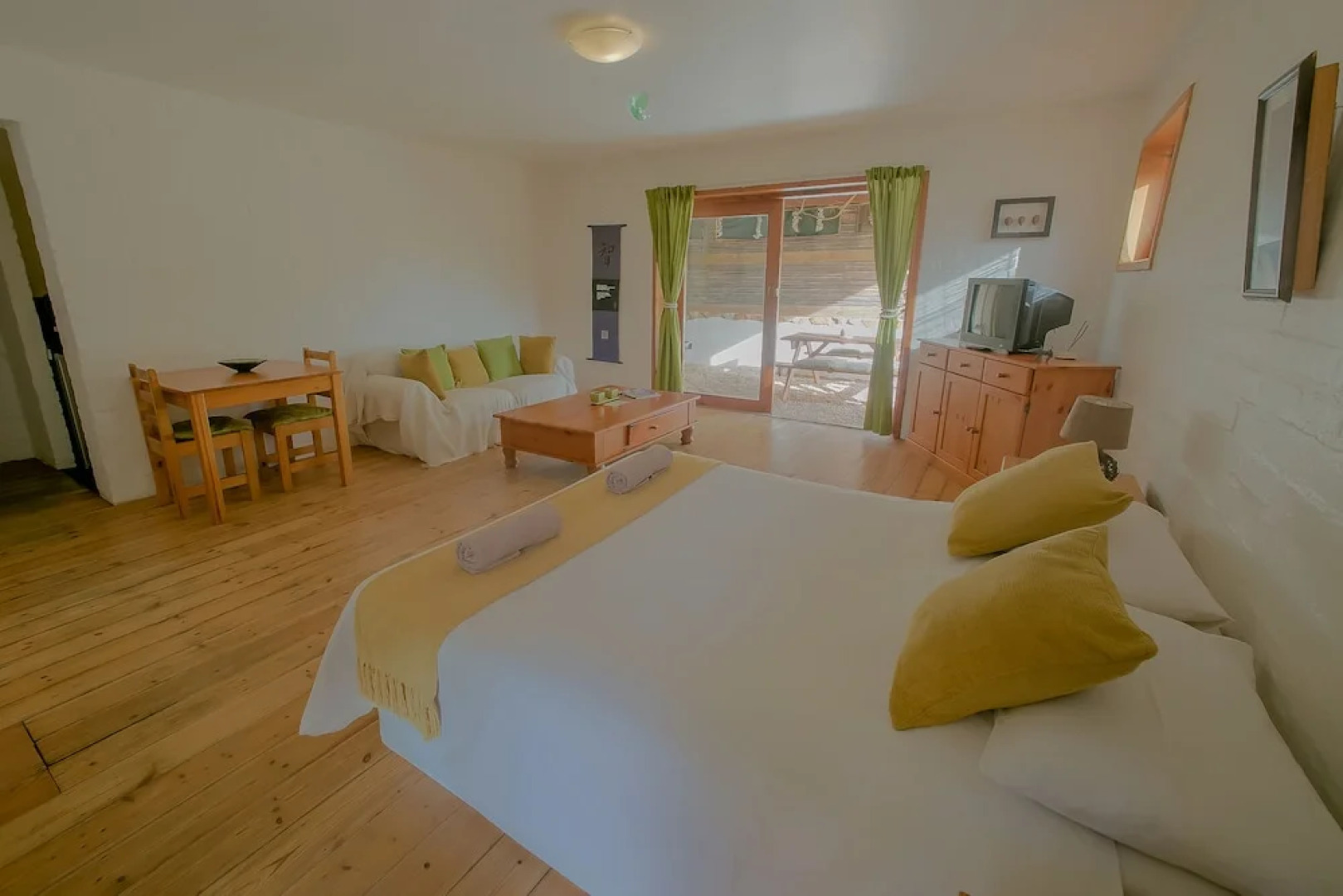 Dreamland Beach House & Studios at Supertubes