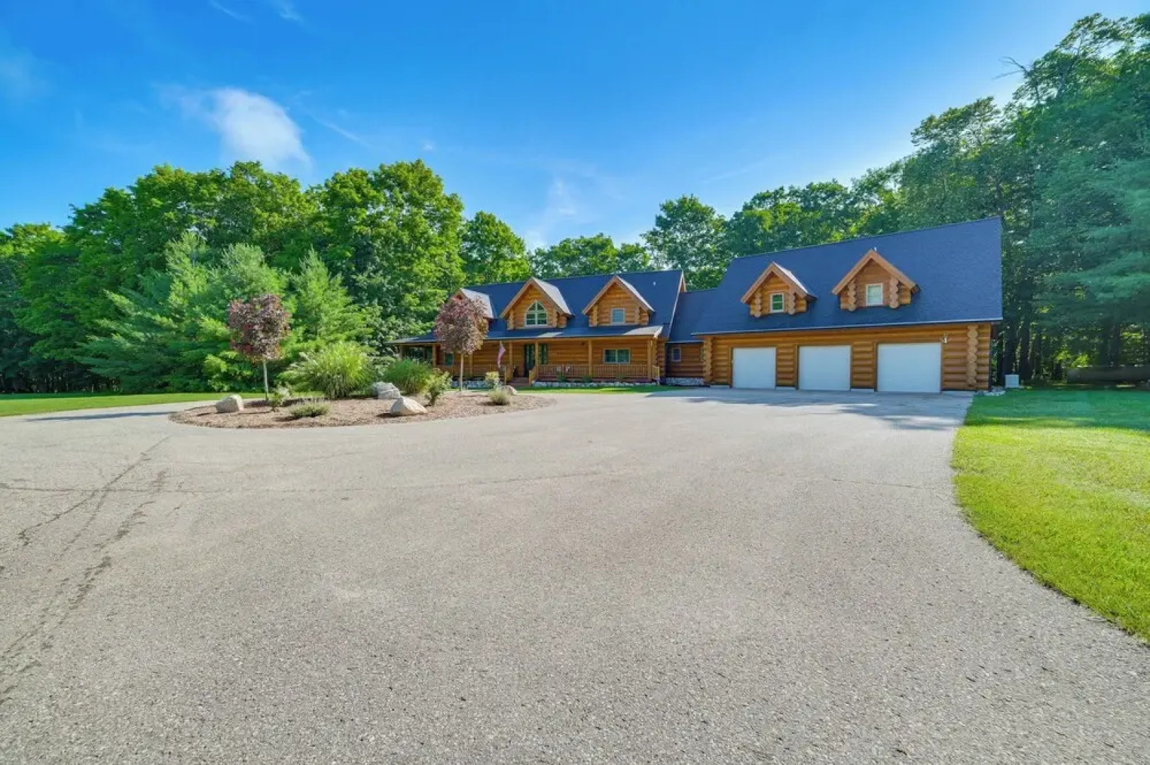 14 Mi to Slopes: Lodge on 104 Acres in Boyne City