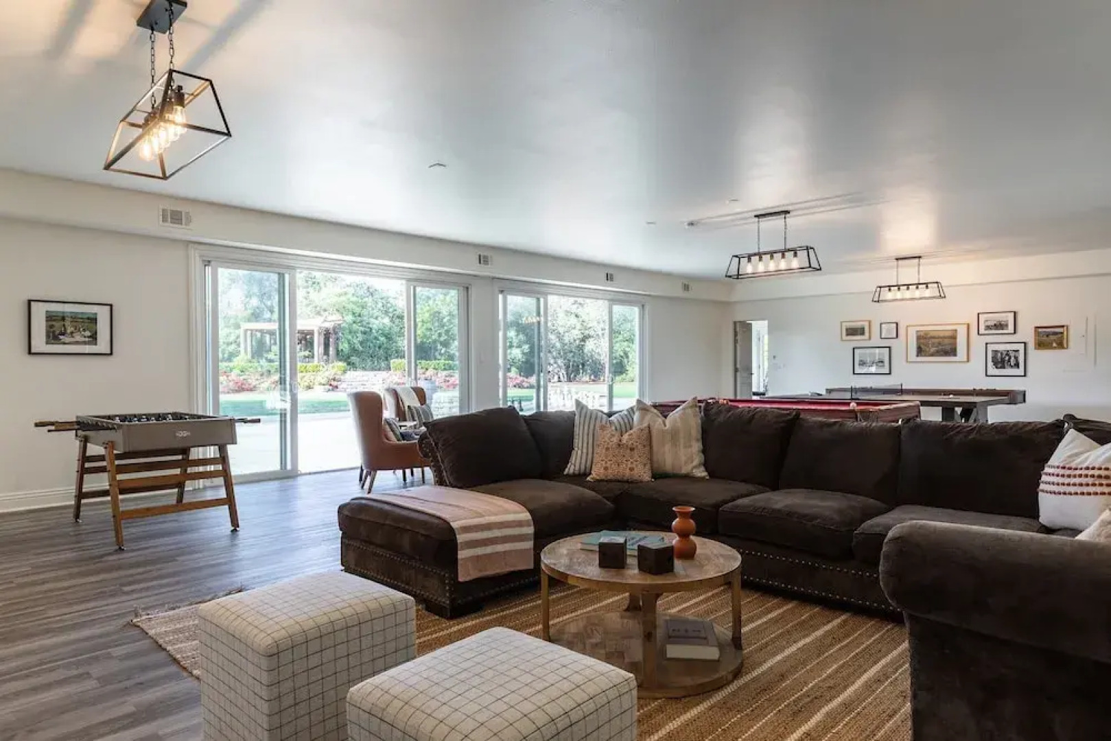 Wilson Creek Manor By Avantstay Sleeps 10! Amazing Estate w/ Pool & Game Room