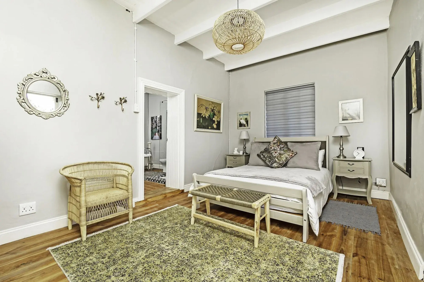 La Montagne Bed & Breakfast