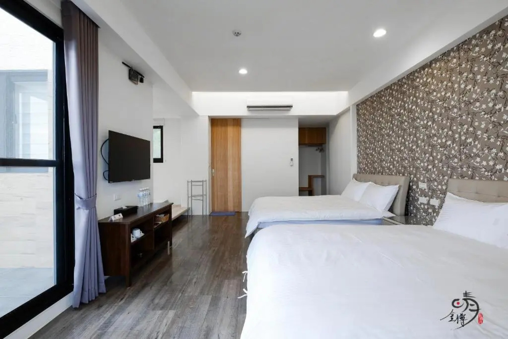 Moonlit Seaview Homestay