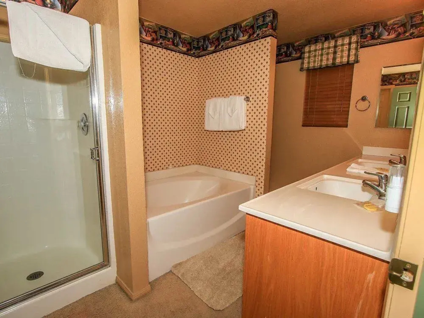 Lakefront Sanctuary #1306