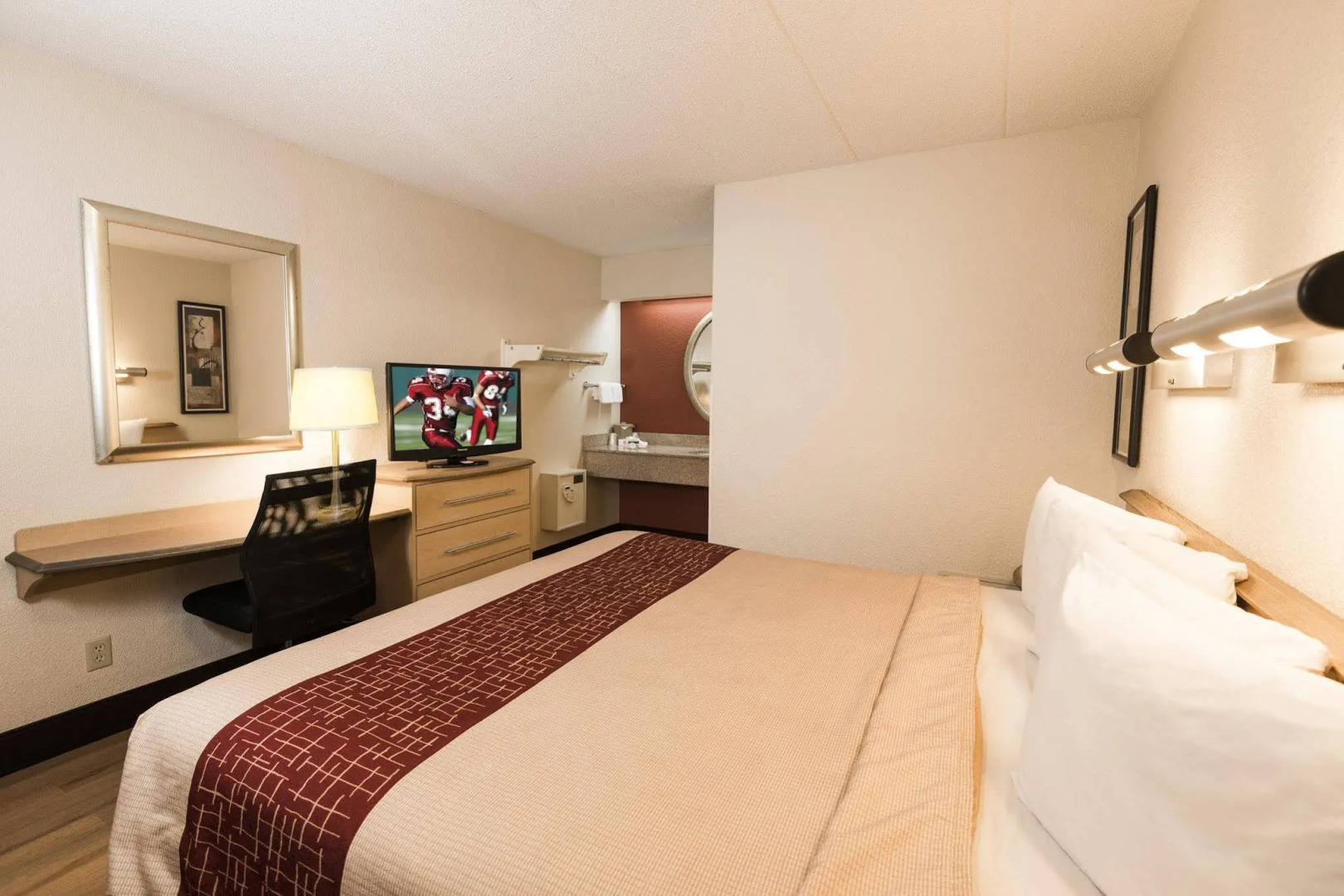 Red Roof Inn Tinton Falls - Jersey Shore