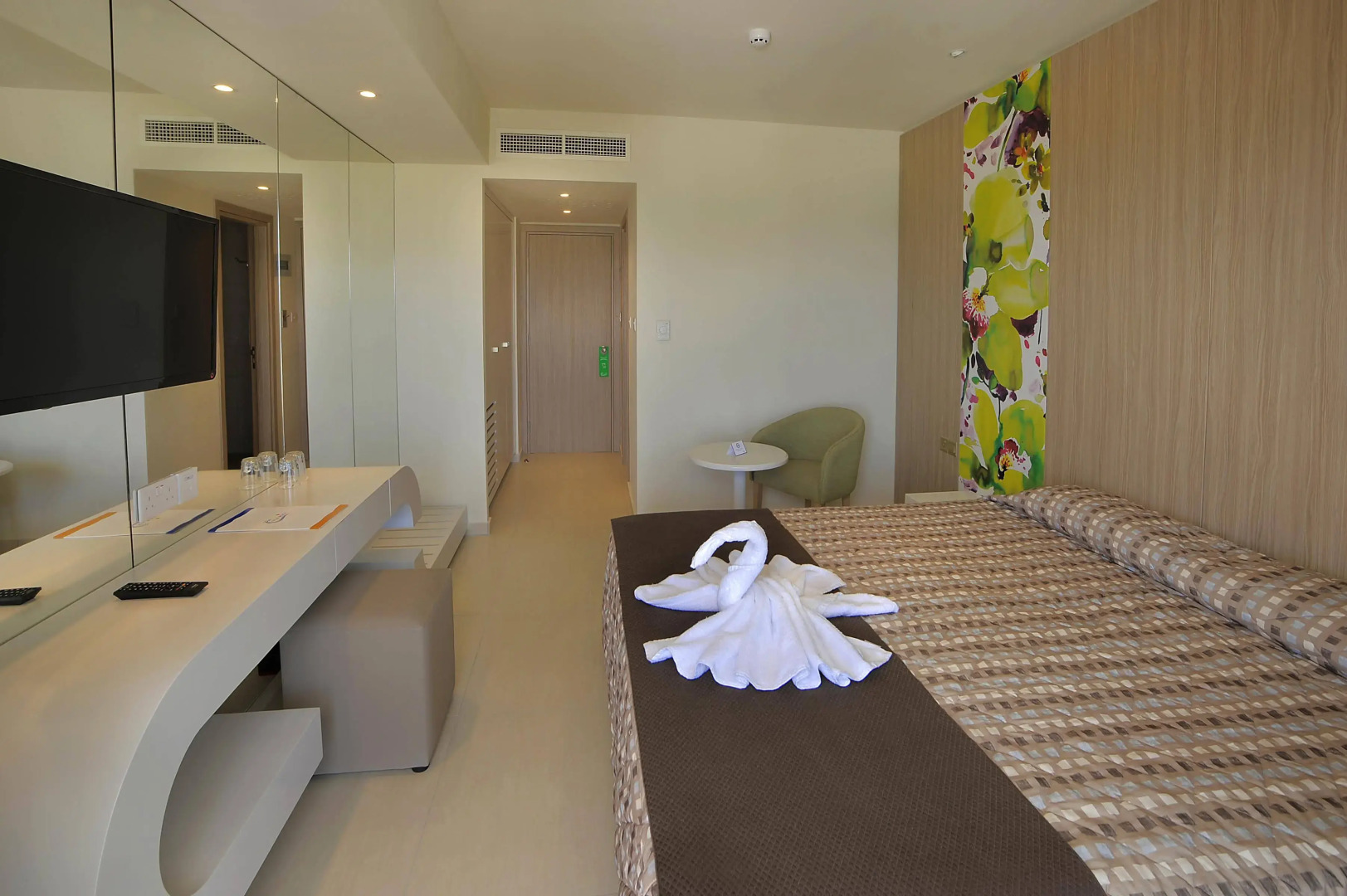 Отель Nelia Beach