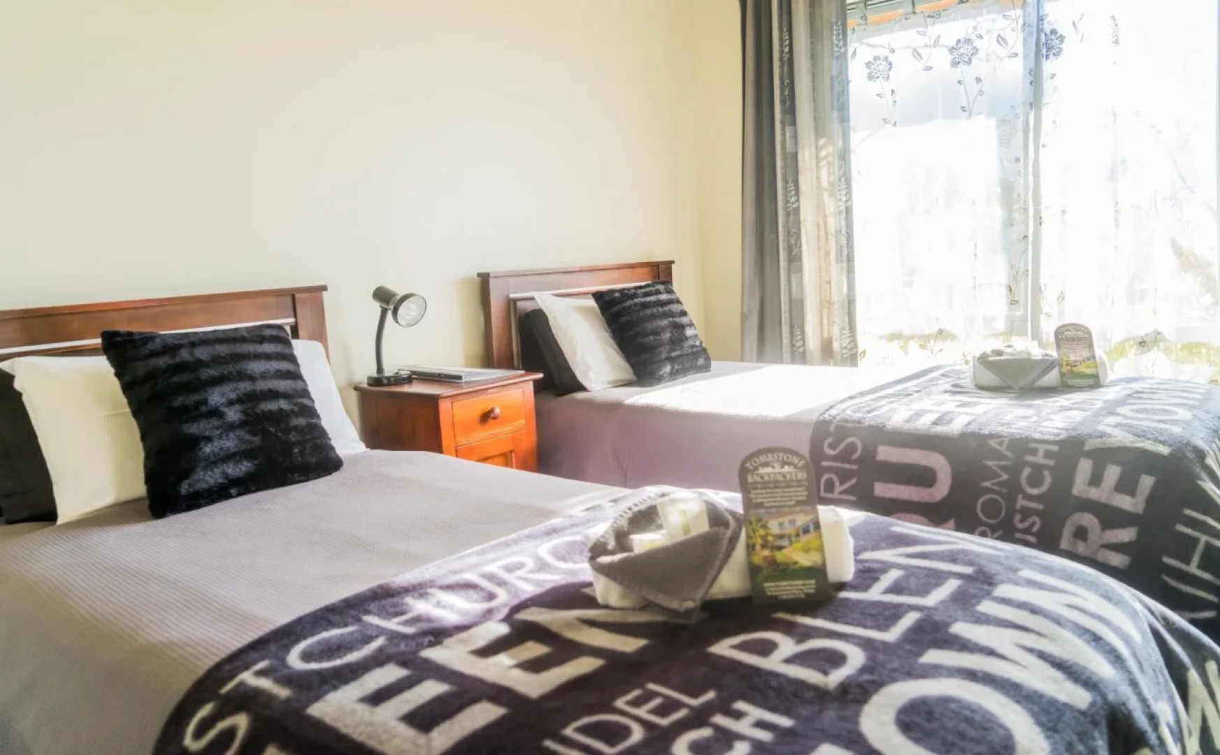 Tombstone Motel, Lodge & Backpackers