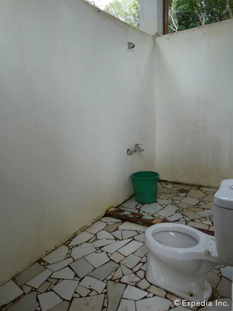 Tent and Breakfast at Irawan Park