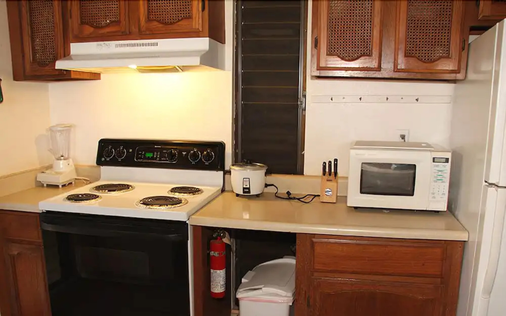 Molokai Vacation Properties - Ke Nani Kai