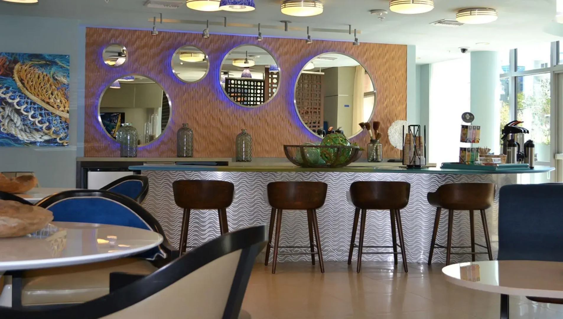 Global Luxury Suites at Marina Del Rey