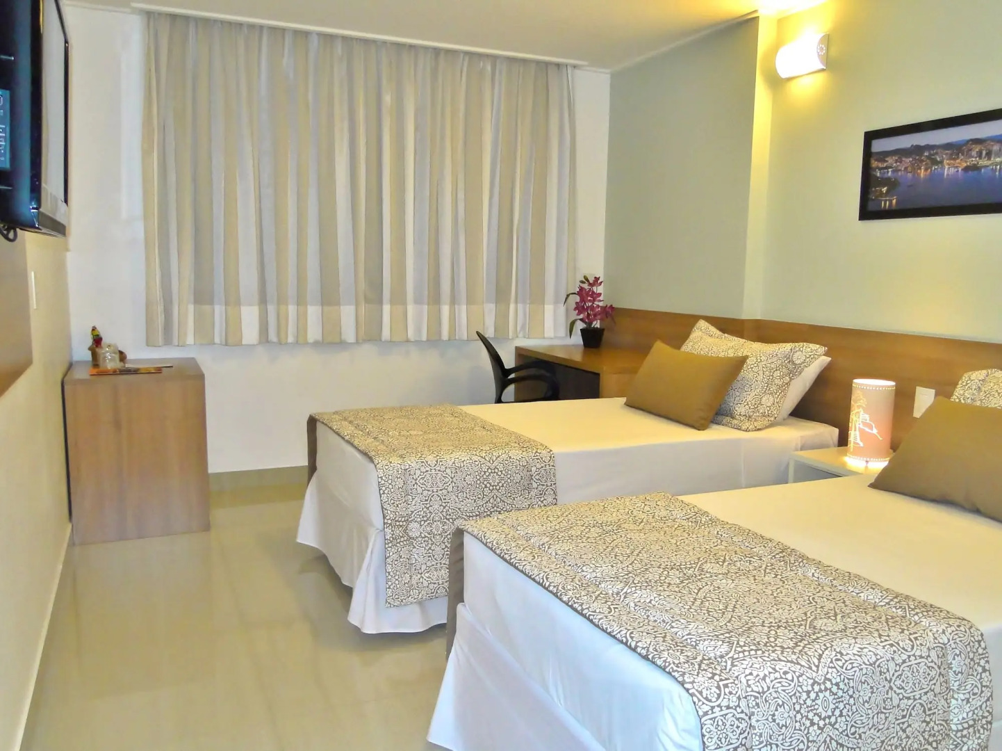 Alameda Vitória Hotel