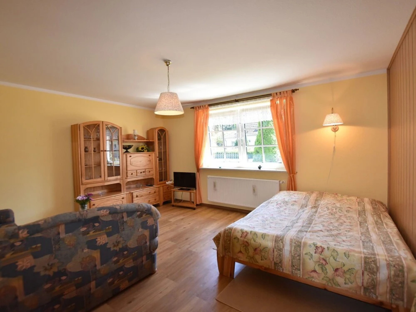 Luxurious Apartment in Wischuer With Fenced Garden, Barbecue