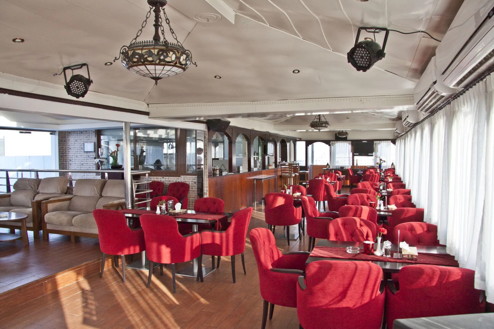 Отель Regent Palace Hotel