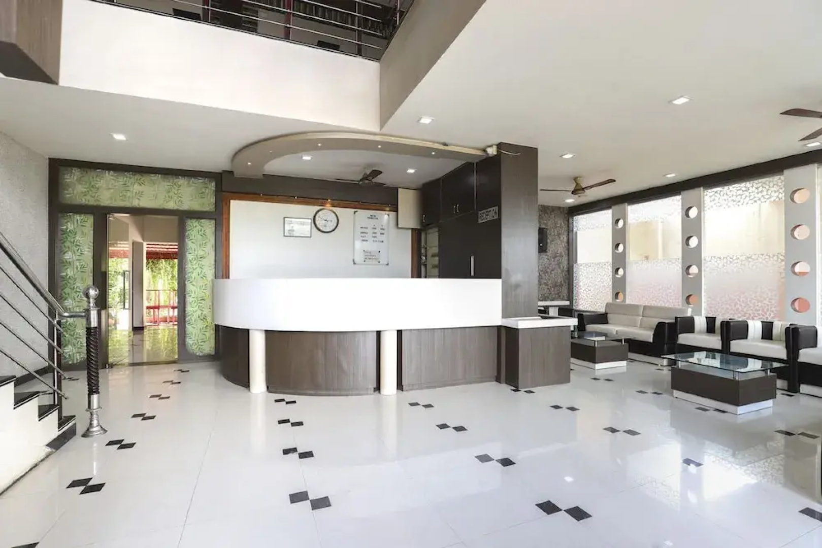 OYO 61424 Hotel Vrindavan