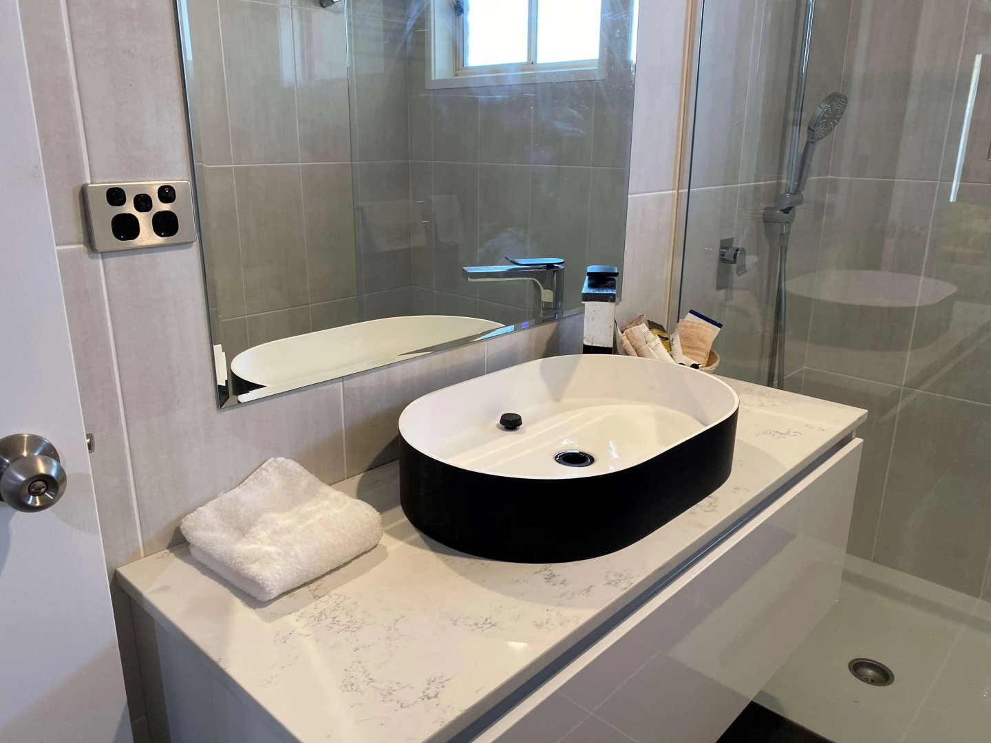 Best Western Plus All Settlers Motor Inn