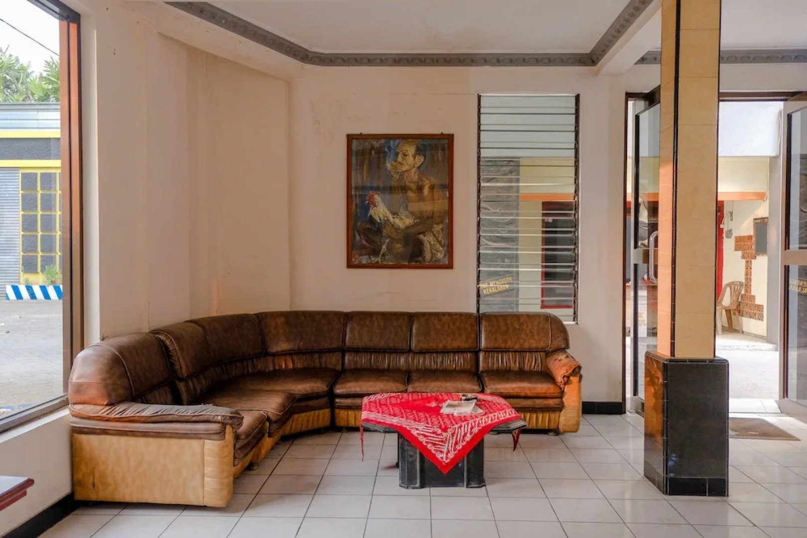 Hotel Dewi by OYO Rooms