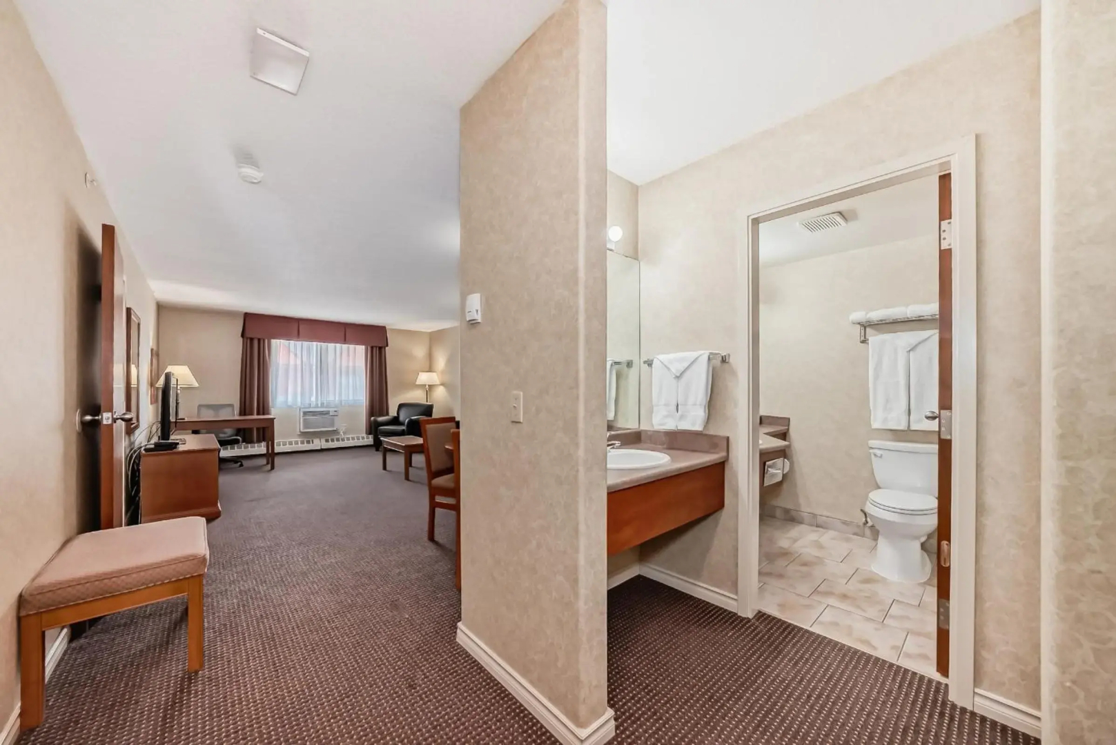 Stony Plain Inn and Suites