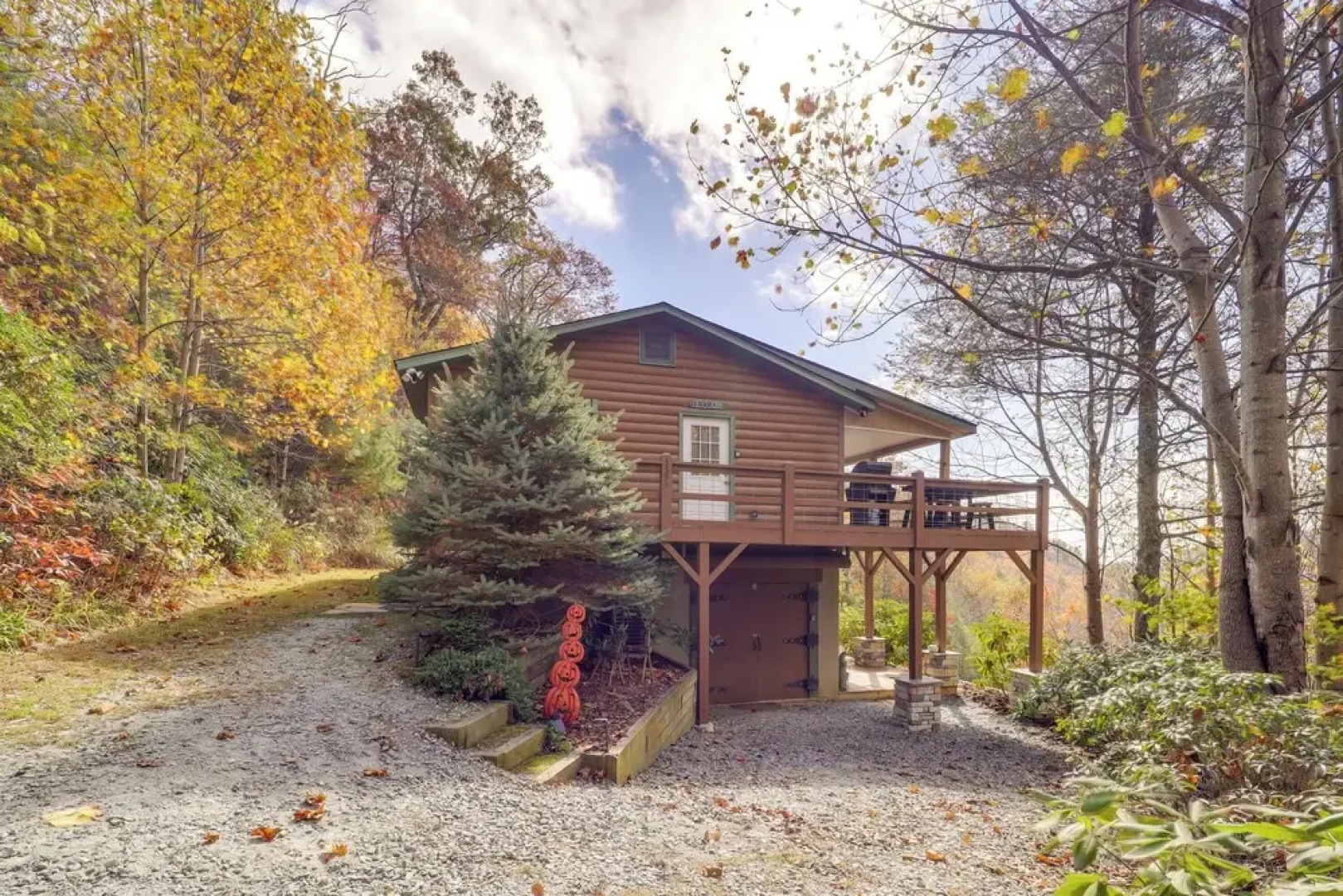 Secluded Lenoir Cabin: 4 Mi to Dtwn Blowing Rock
