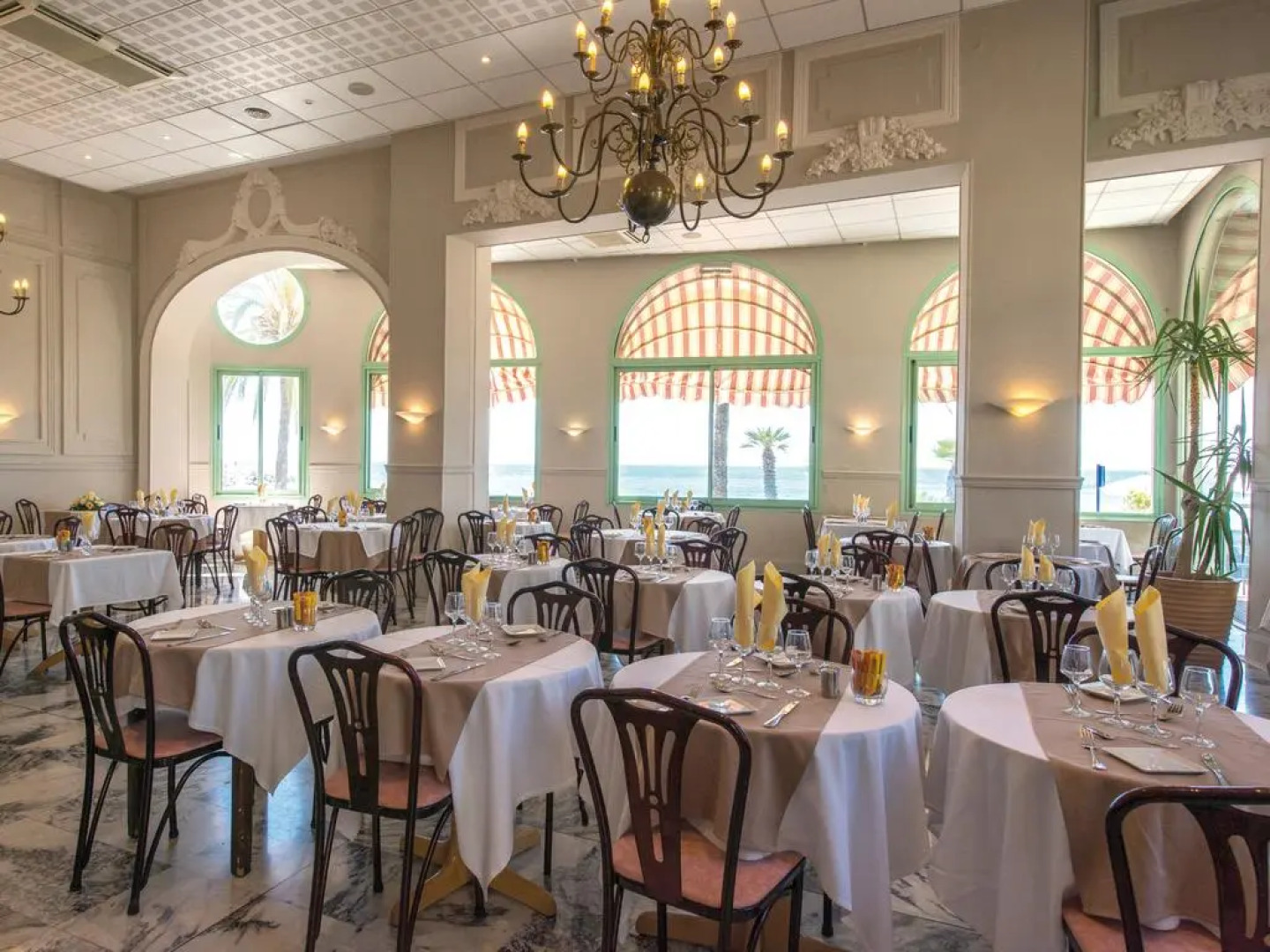 Hôtel Vacances Bleues Le Balmoral