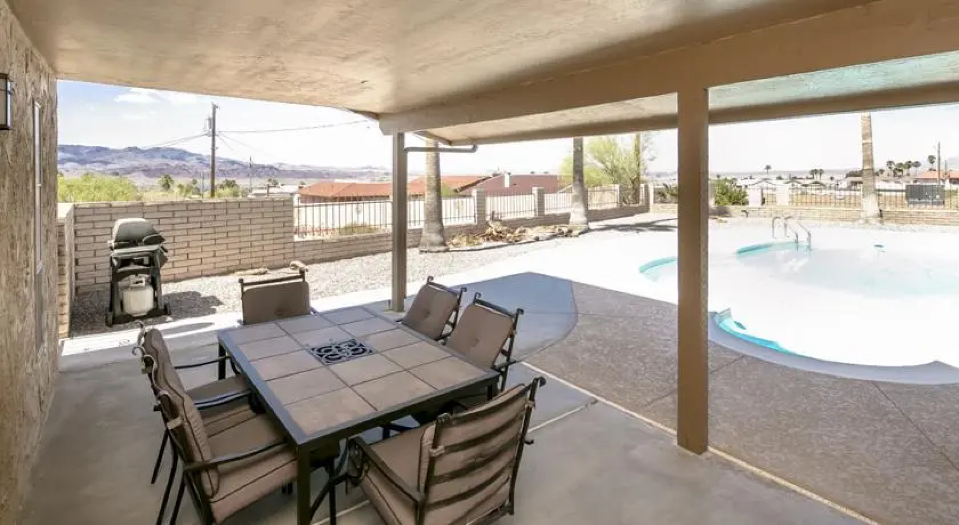 Island Paradise by Destination Havasu