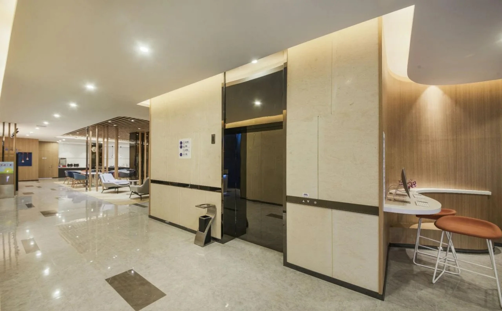 Holiday Inn Express Shanghai Xuhui Binjiang by IHG
