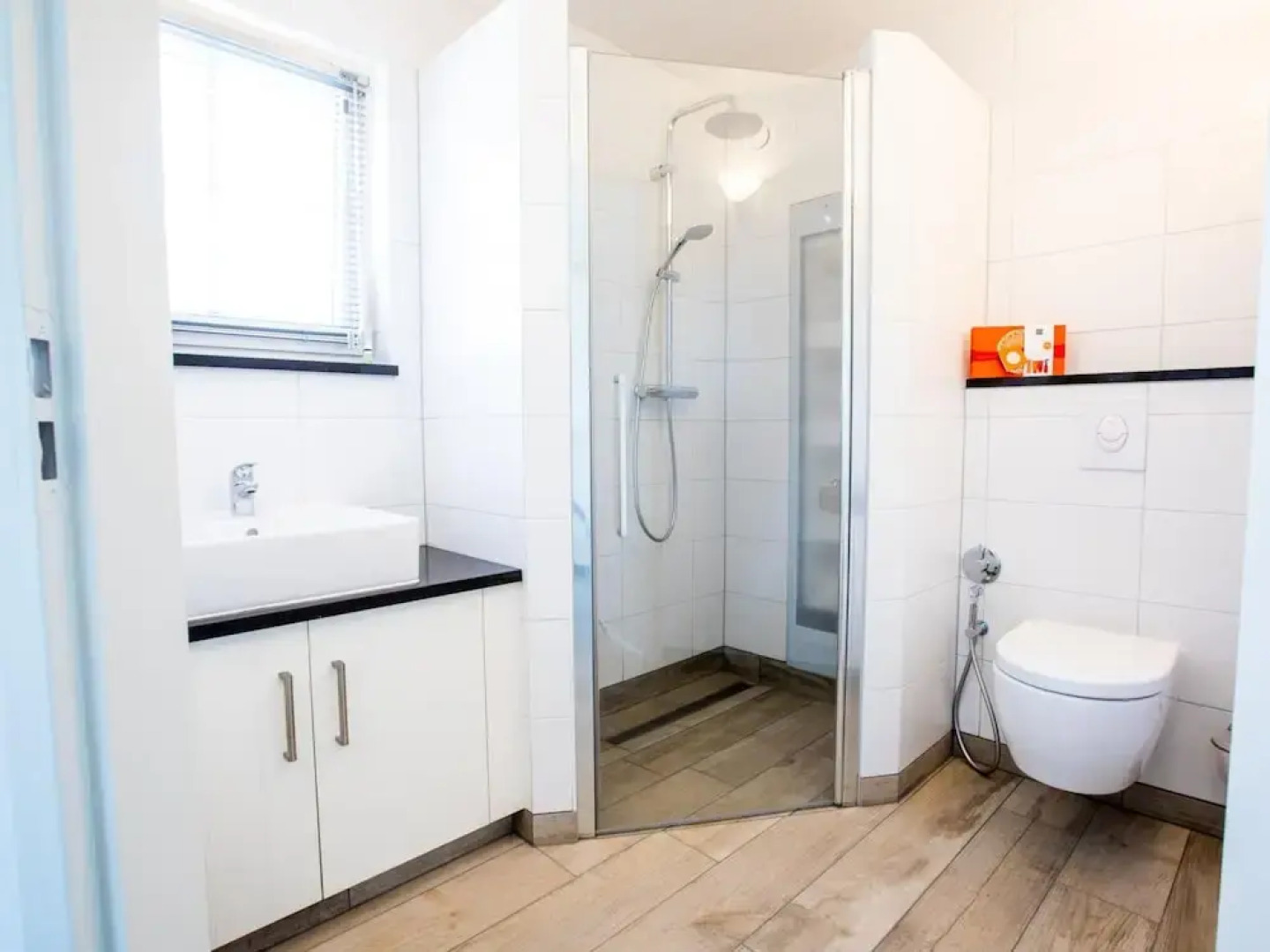 Family Villa + Sauna & Sunroom