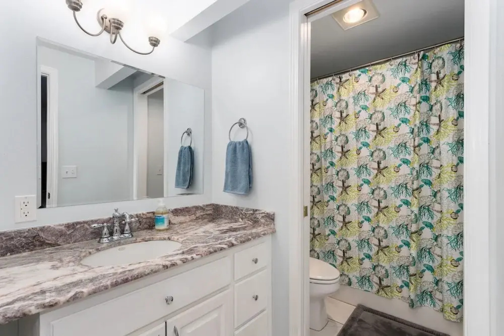 Amazing Sunsets At 3br Over The Puget Sound 3 Bedroom Home by Redawning