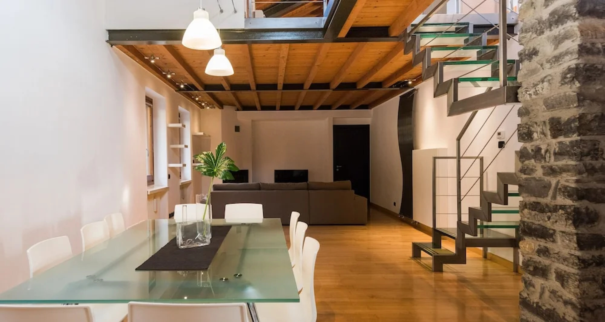 JOIVY Scenic 2BR Apt w/ Balcony & Parking