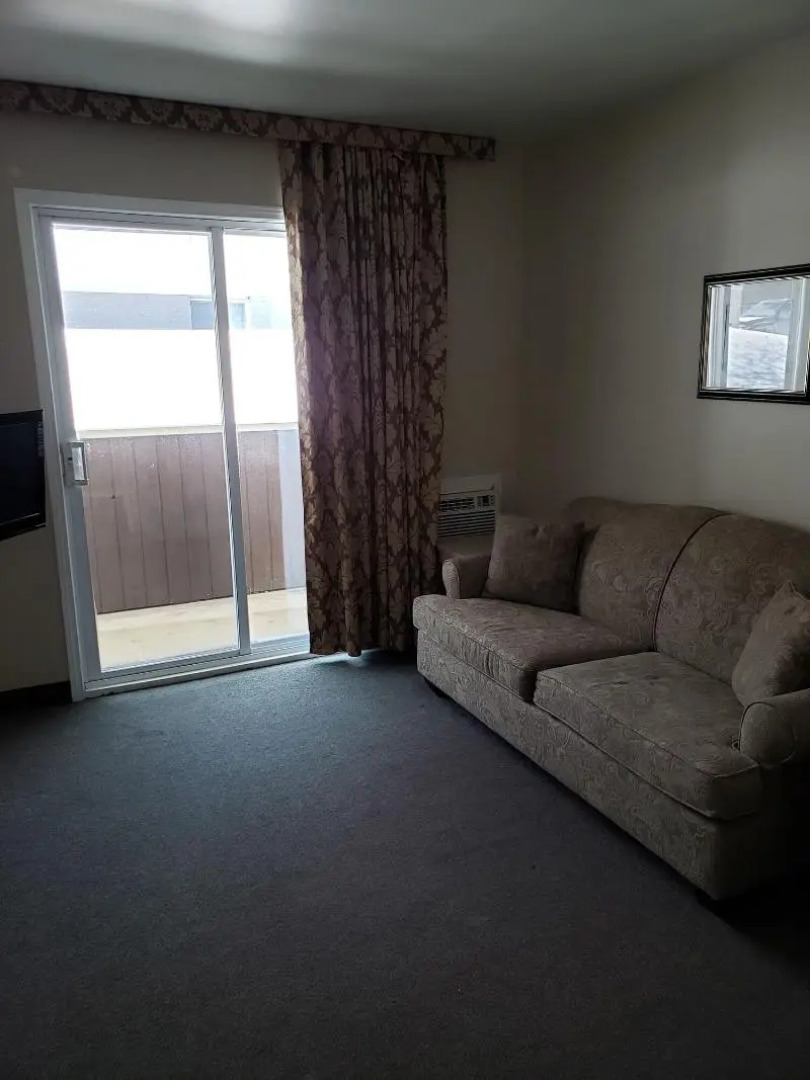 Shemron Suites Hotel