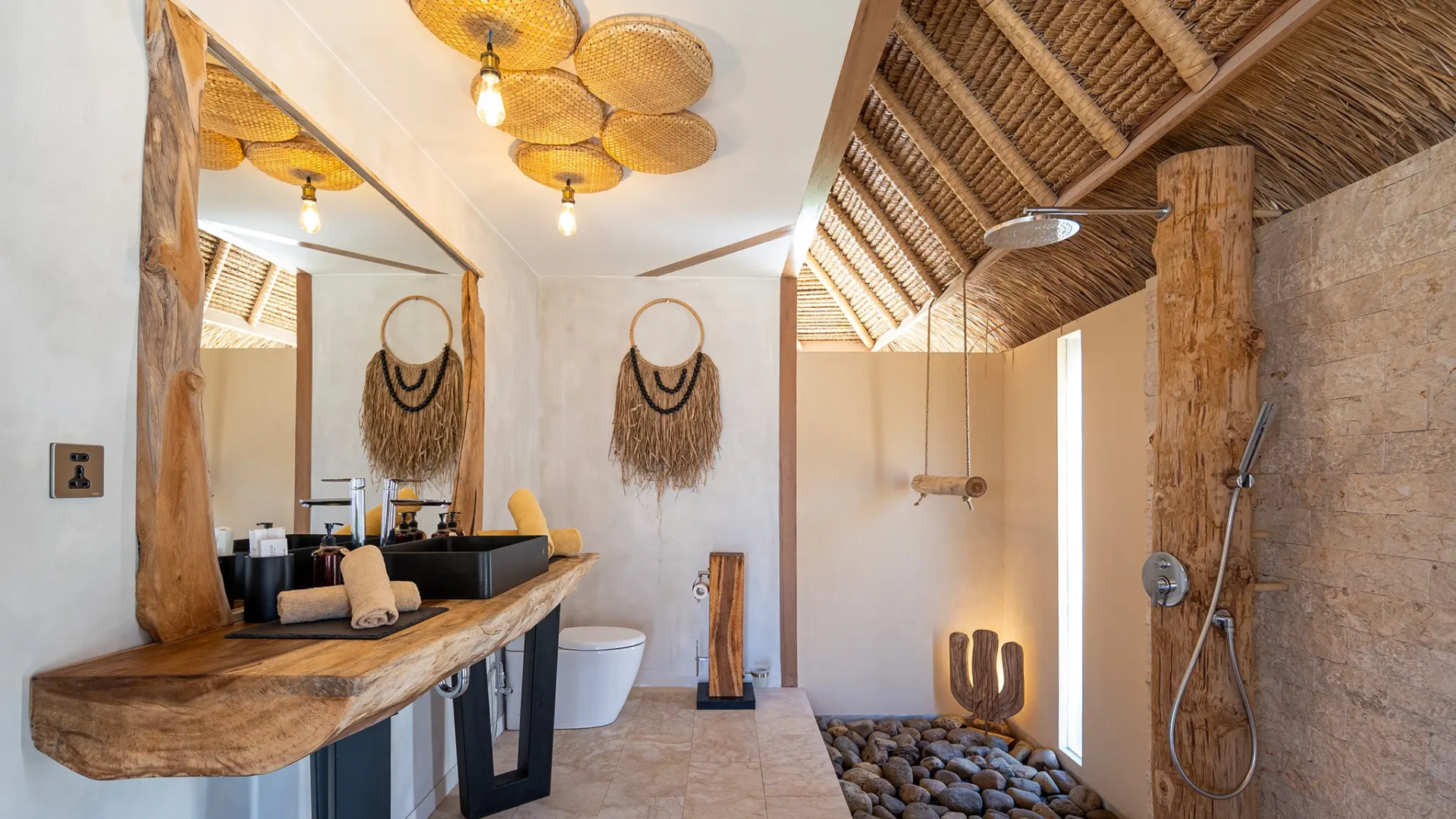 Bleu MATHIS Gili Asahan