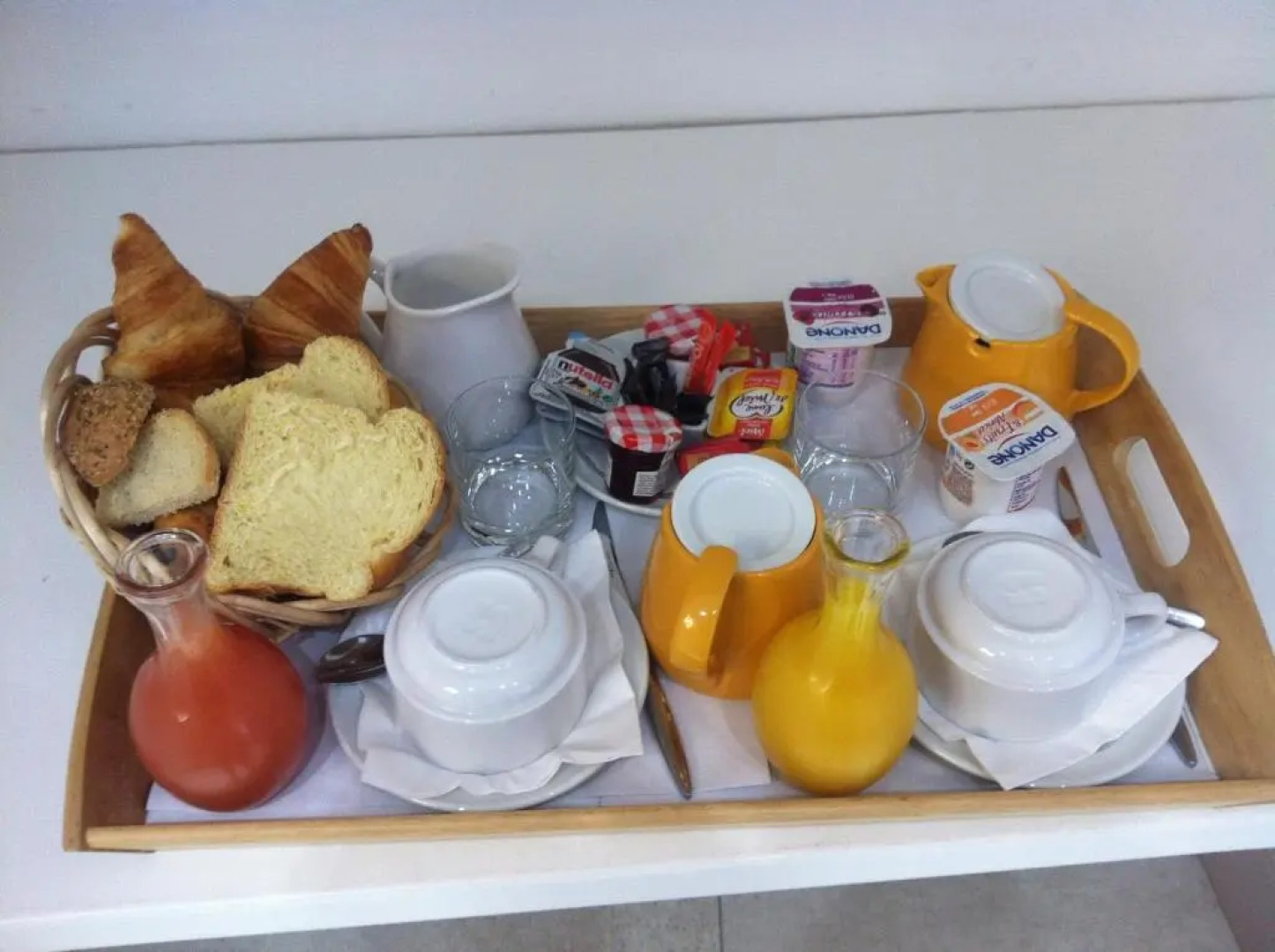 Le Continental Hotel