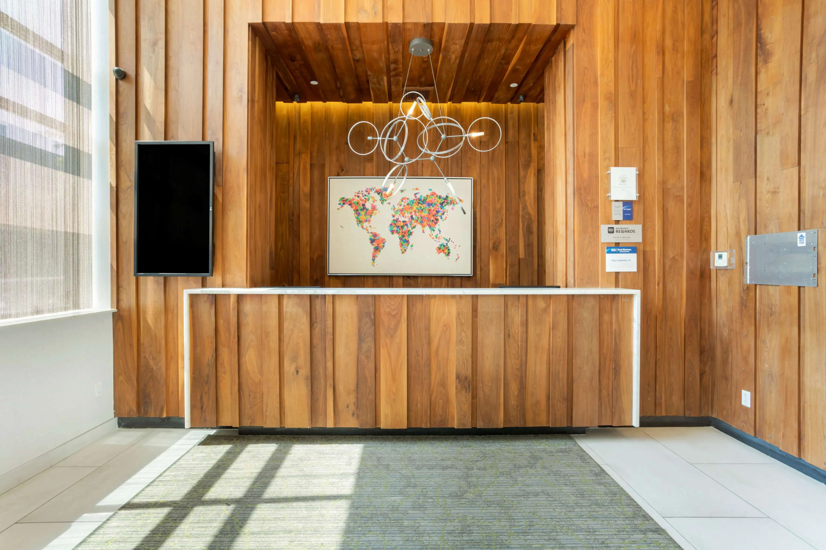 Best Western Plus Plaza Hotel