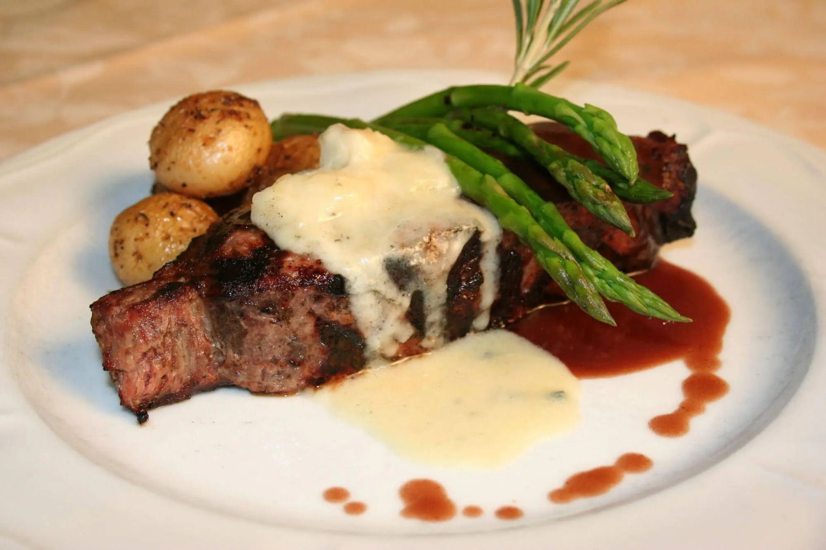 Peter Shields Inn & Restaurant