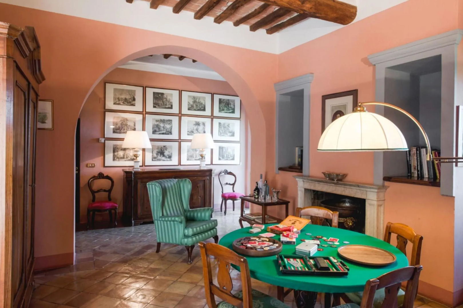 Independent Villa up to 18 Guests Pool Tennis Fitness and Wellness Area -villa Giuncheto