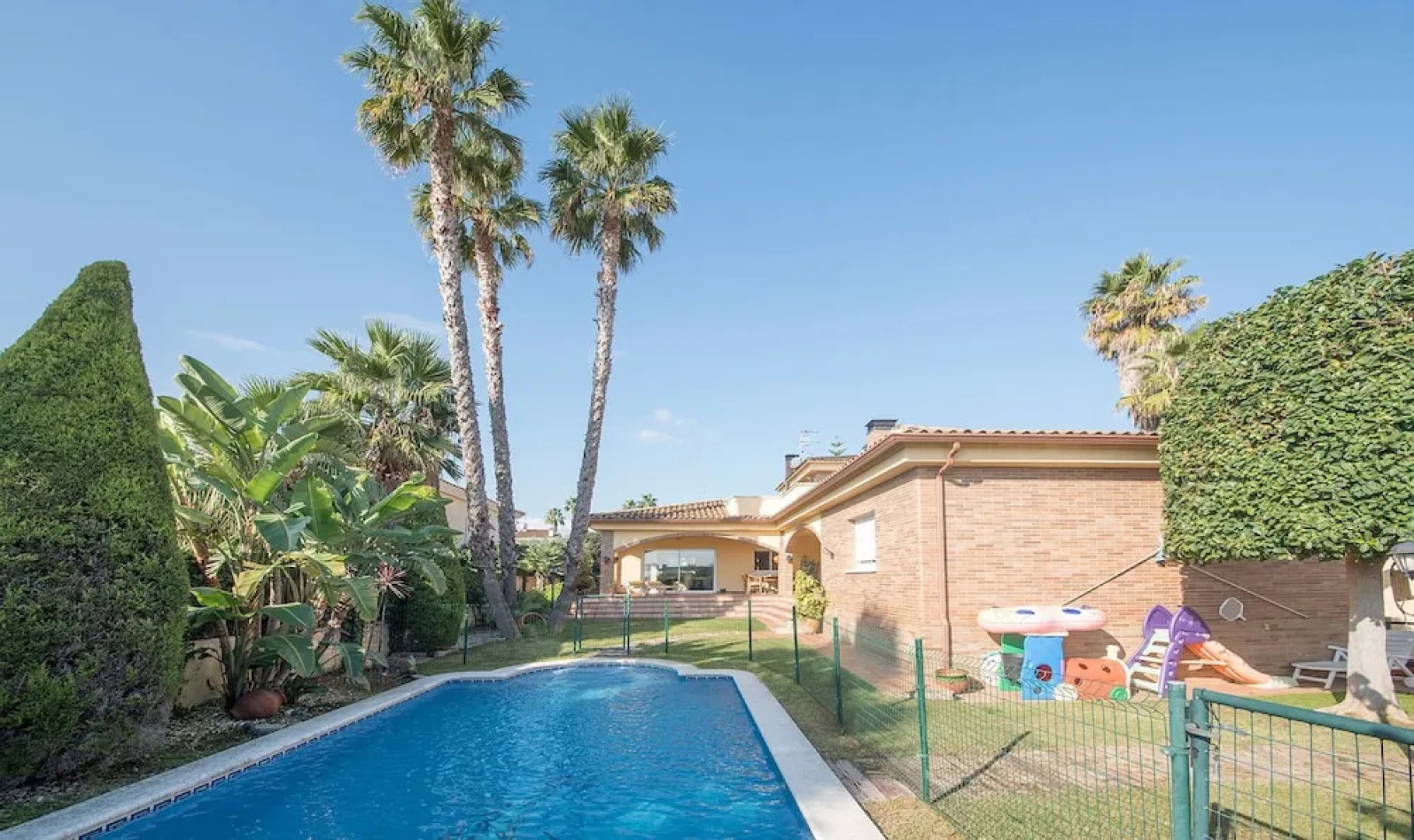 House In Calafell With Fenced Pool (R79)