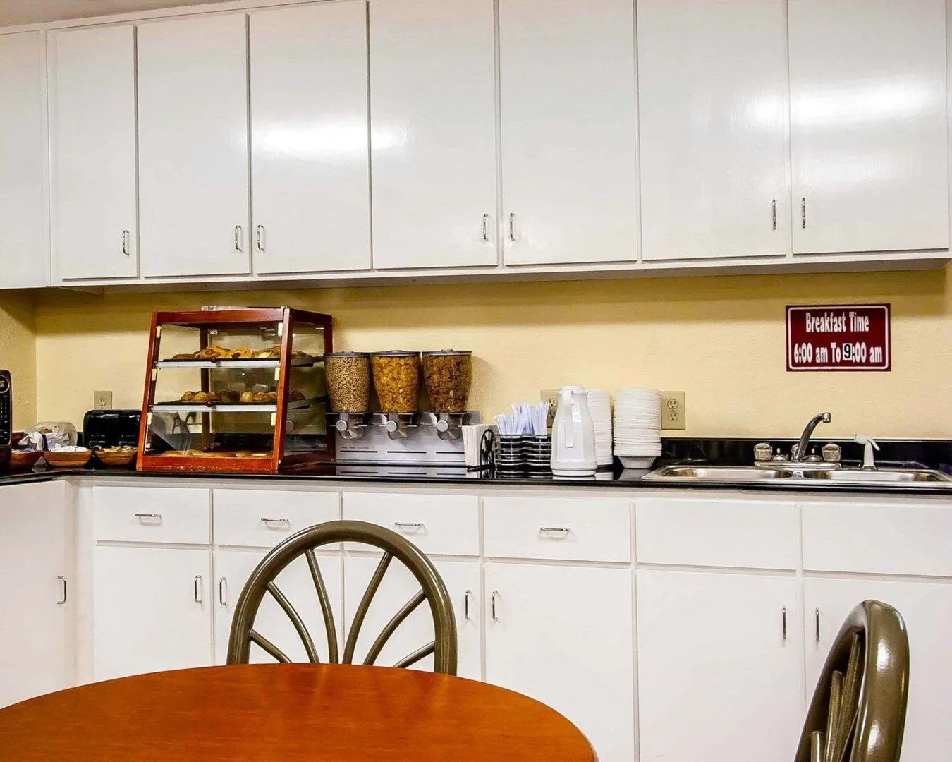 Motel 6 Prattville, AL