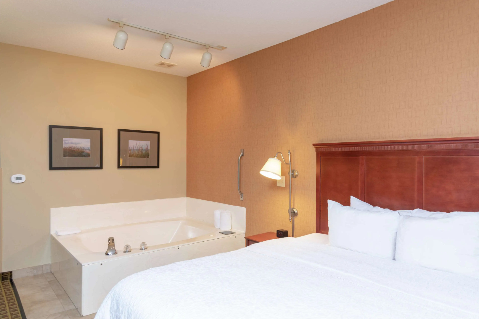 Hampton Inn & Suites Valparaiso