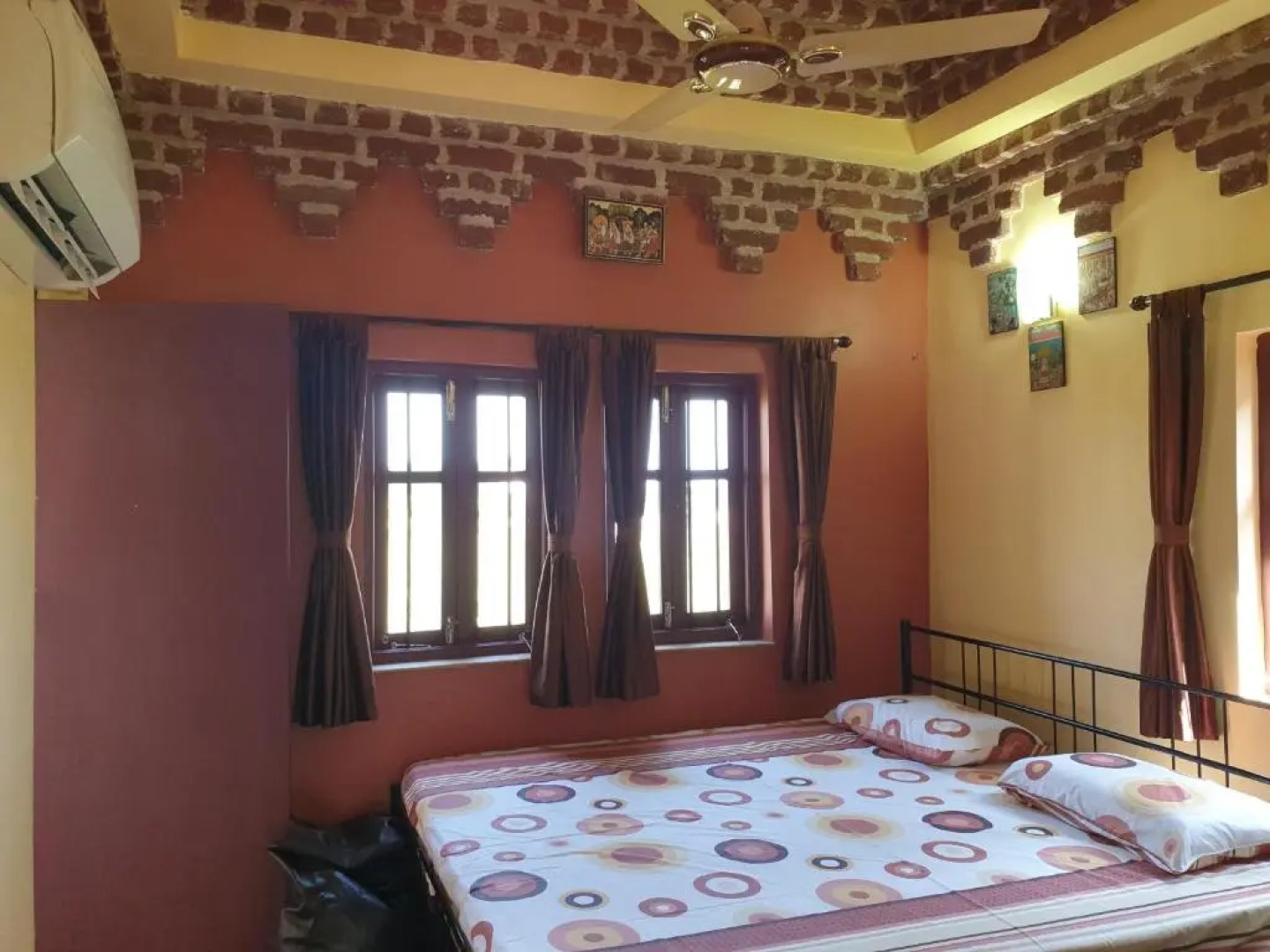 Shantiniketan Bungalow